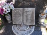 image of grave number 968477